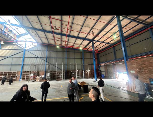 4,338M² WAREHOUSE TO LET IN SPARTAN